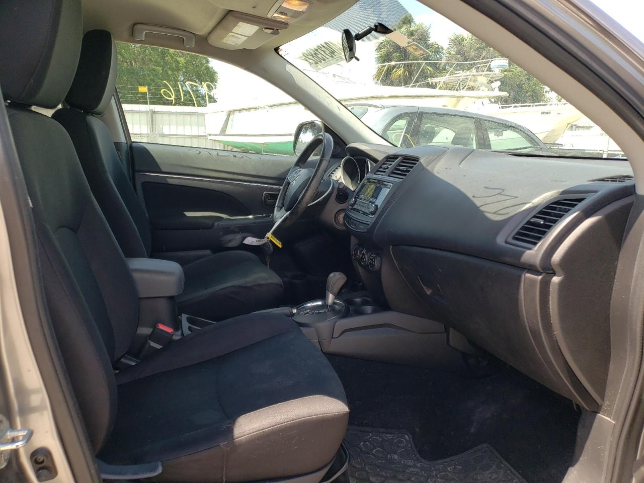 Photo 5 from auction – 2015 MITSUBISHI OUTLANDER with VIN 4A4AP3AW8FE043462
