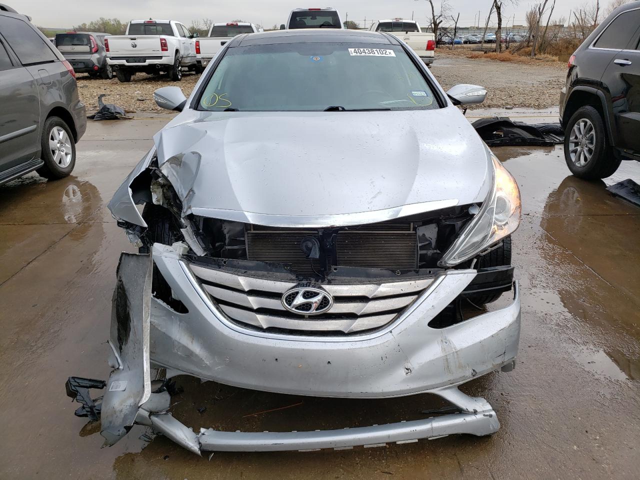 Photo 9 from auction – 2012 HYUNDAI SONATA SE with VIN 5NPEC4AC0CH414934