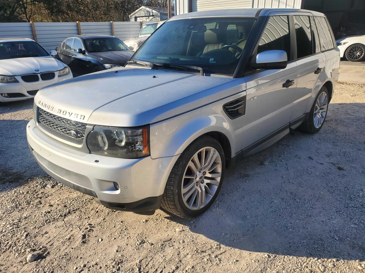 Photo 2 from auction – 2011 LAND ROVER RANGE ROVE with VIN SALSK2D46BA269119