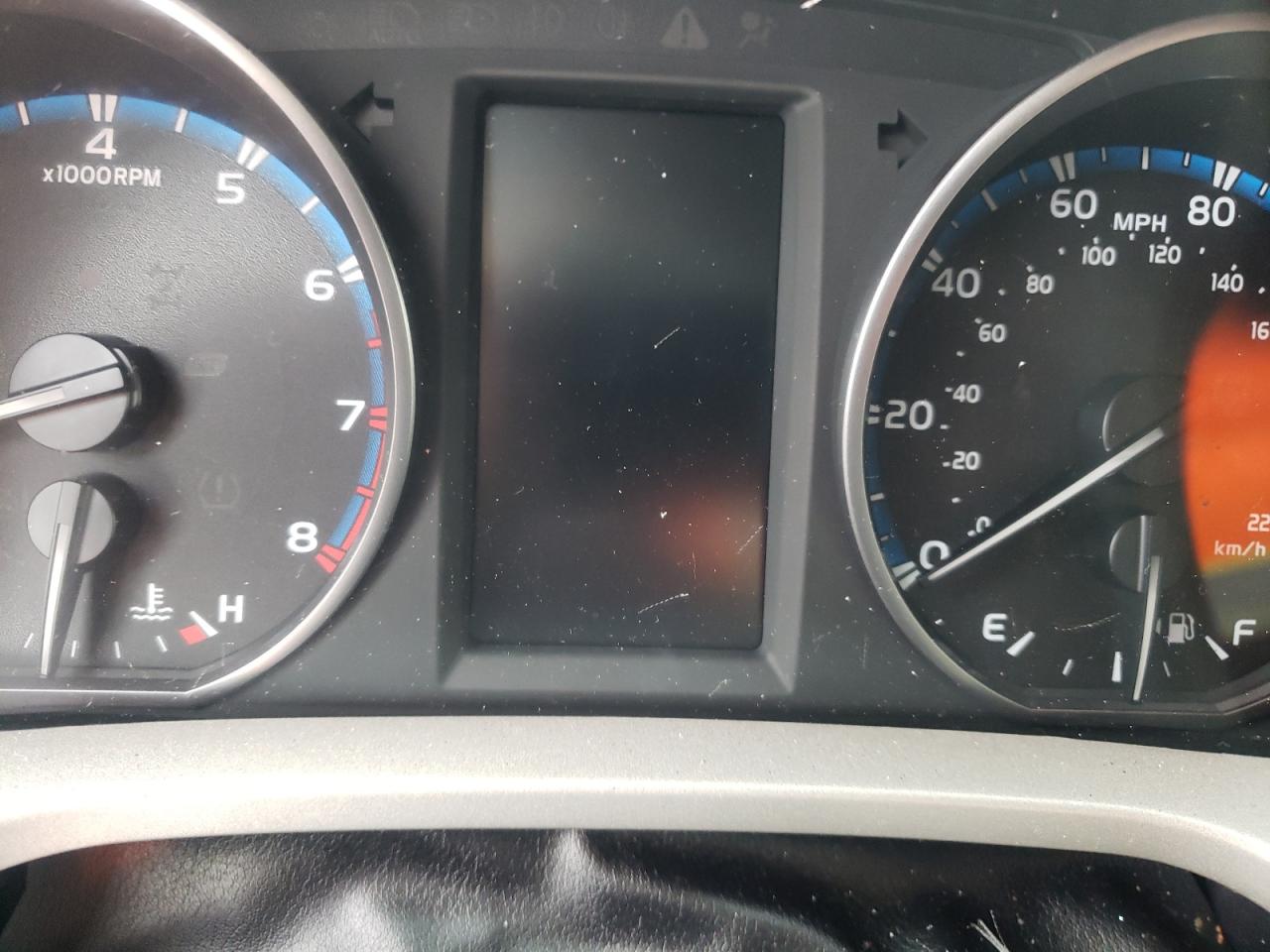Photo 8 from auction – 2017 TOYOTA RAV4 LE with VIN 2T3BFREV3HW603273