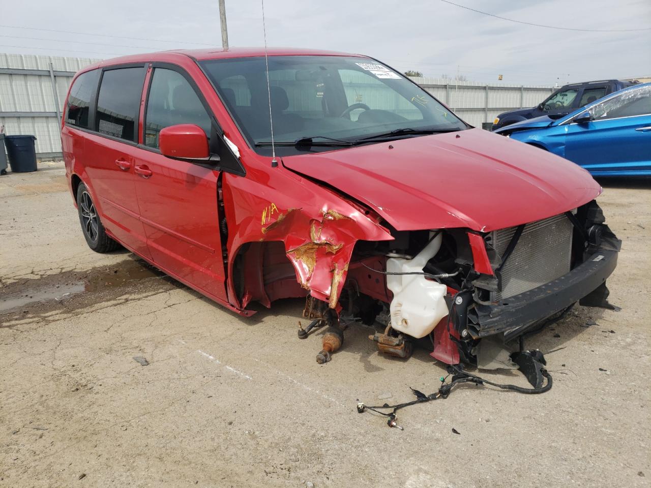 DODGE GRAND CARA 2015 with VIN 2C4RDGBG0FR737213 - Photo from auction