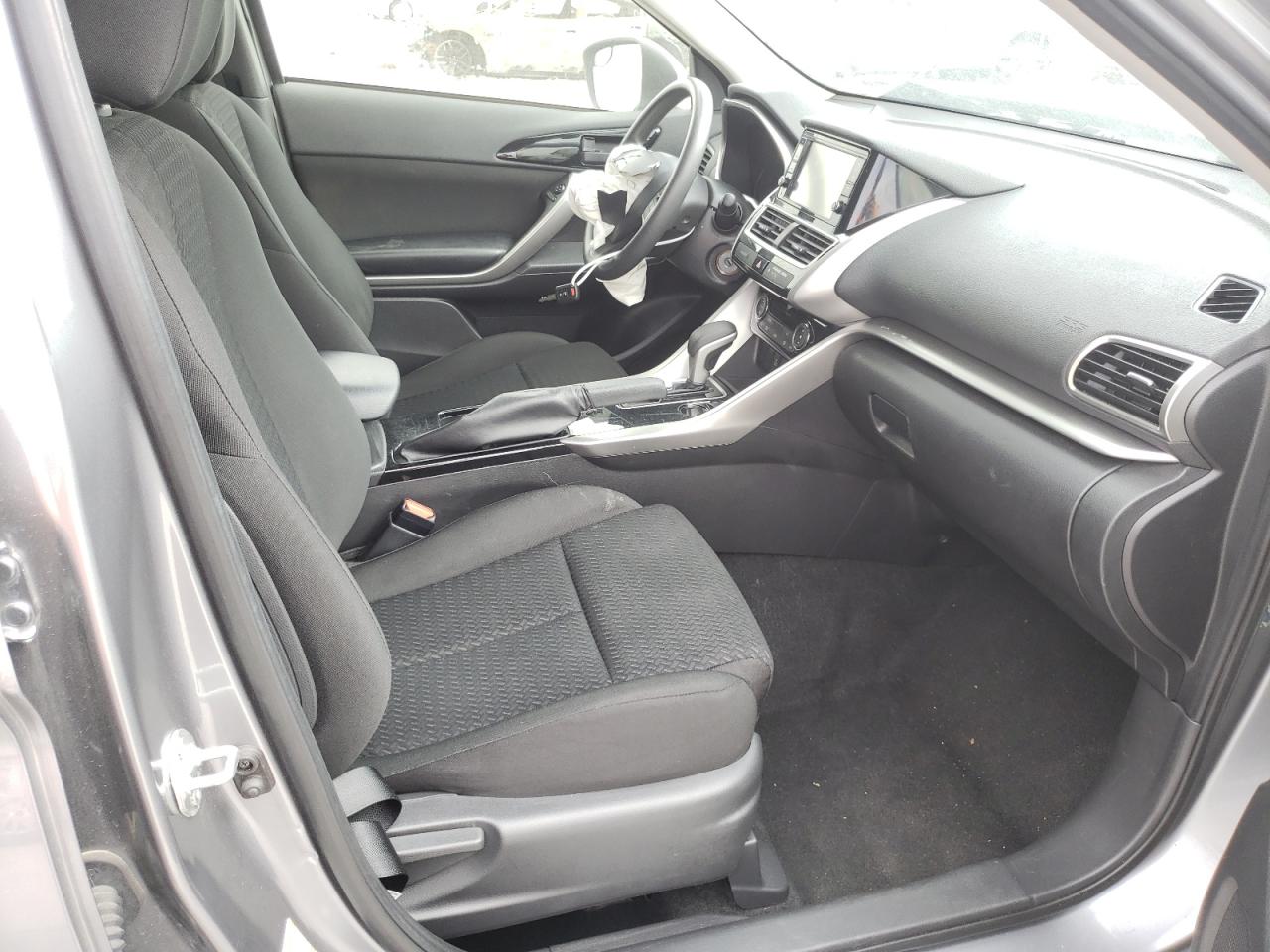 Photo 5 from auction – 2020 MITSUBISHI ECLIPSE CR with VIN JA4AS3AA1LZ012725