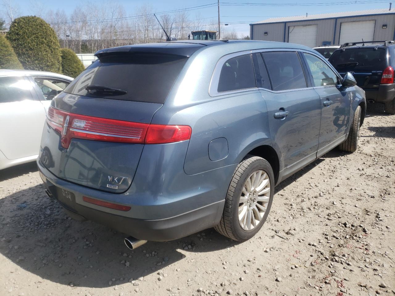 Photo 4 from auction – 2010 LINCOLN MKT with VIN 2LMHJ5AR3ABJ20532