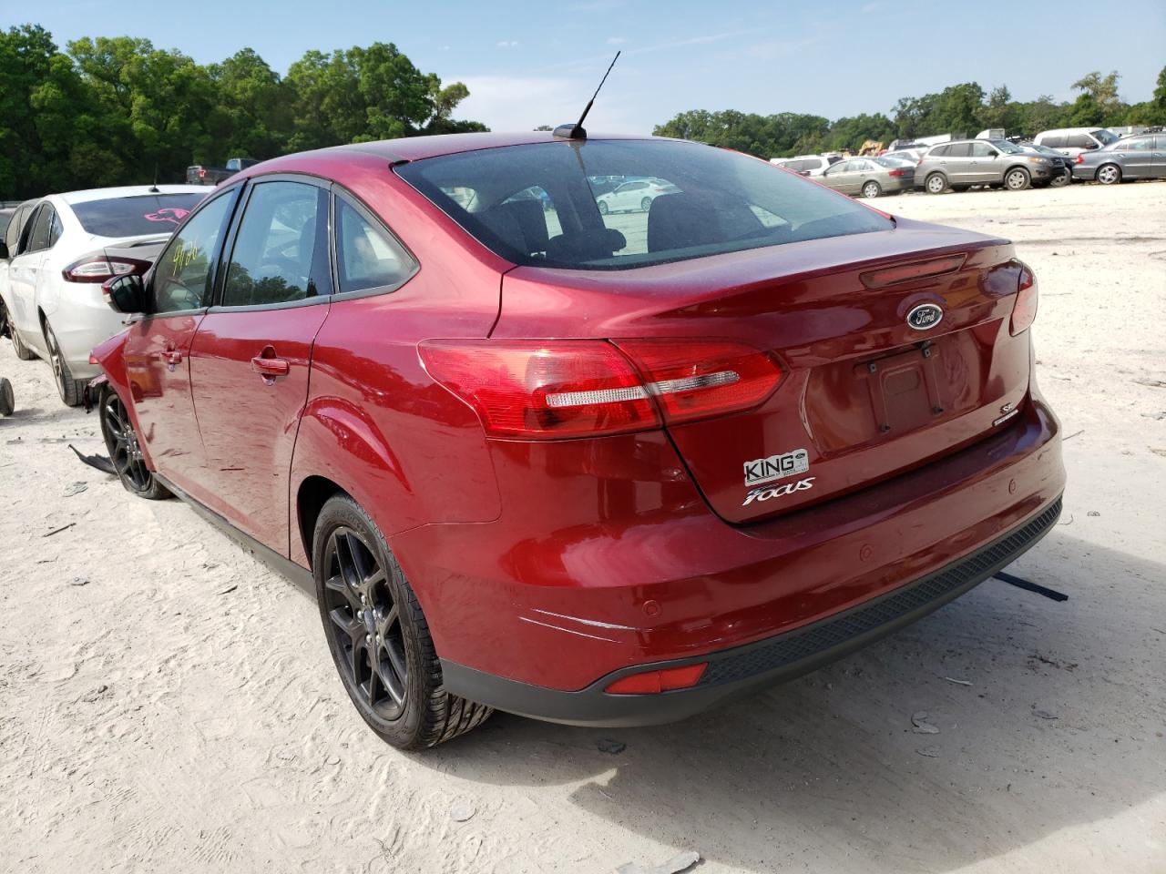 Photo 3 from auction – 2016 FORD FOCUS SE with VIN 1FADP3F27GL401955