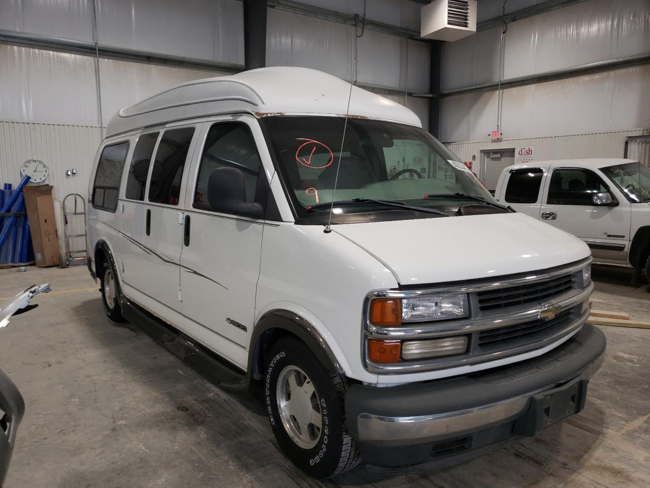 Photo 1 from auction – 2000 CHEVROLET EXPRESS G1 with VIN 1GBFG15R6Y1214052