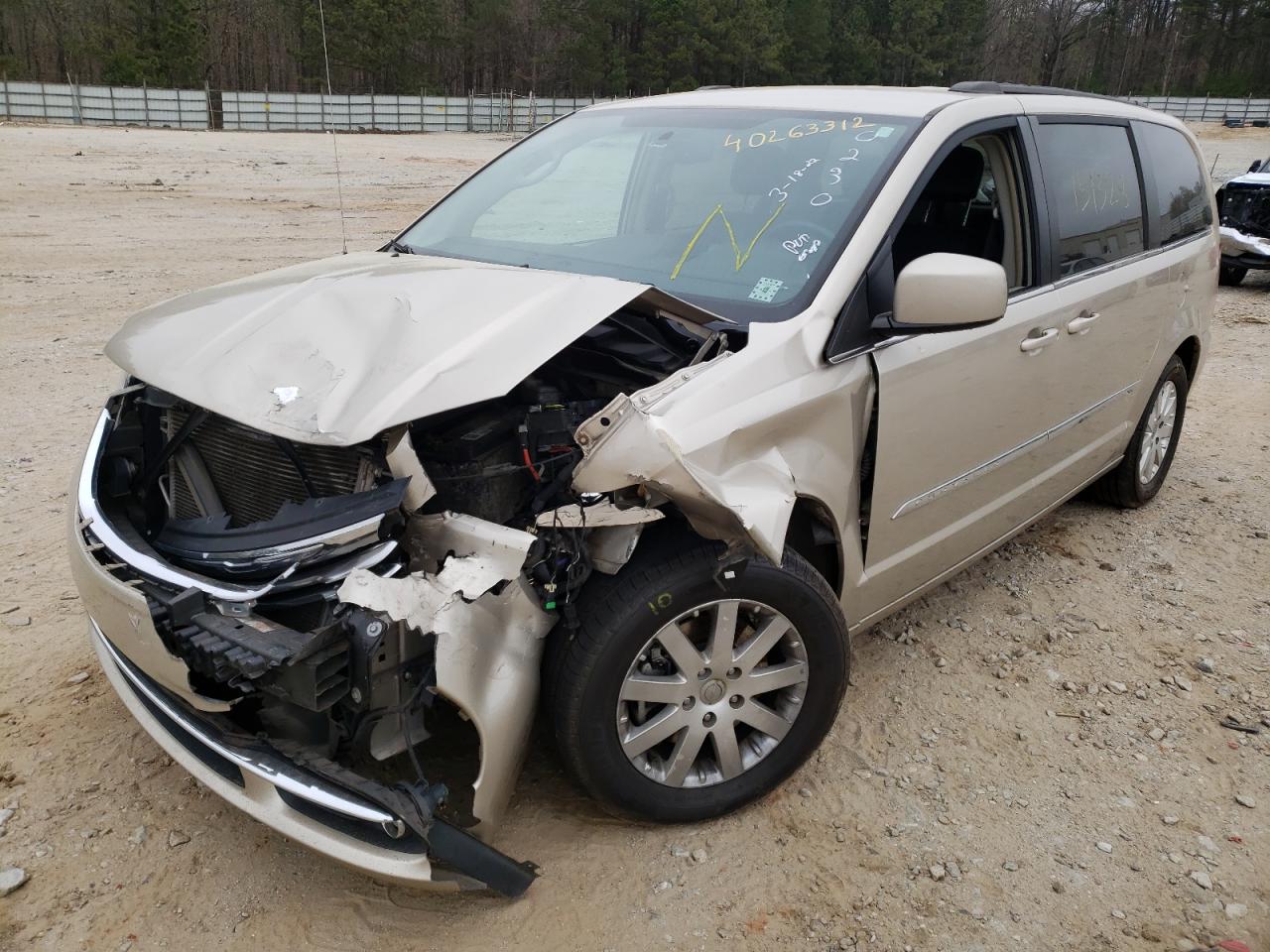 Photo 2 from auction – 2015 CHRYSLER TOWN & COU with VIN 2C4RC1BG5FR510230