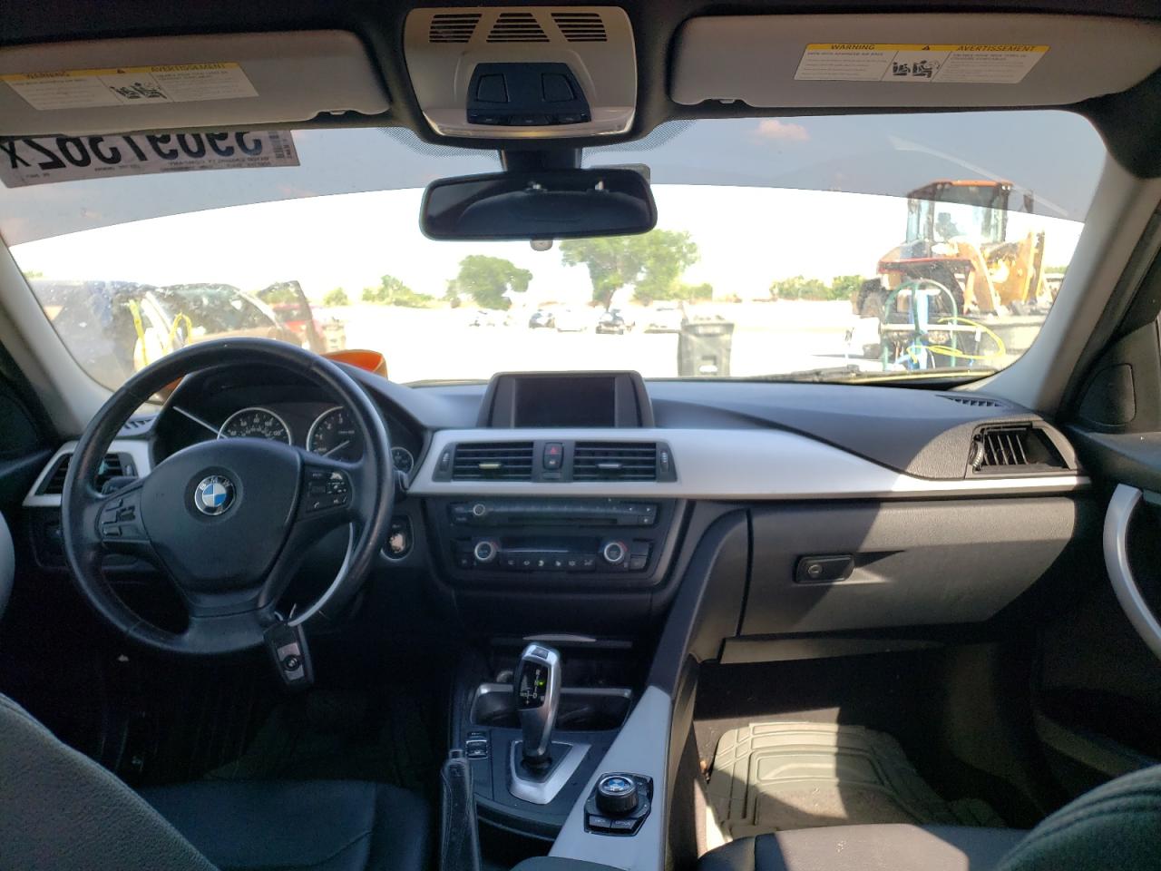 Photo 9 from auction – 2013 BMW 328 I with VIN WBA3A5C58DF354671