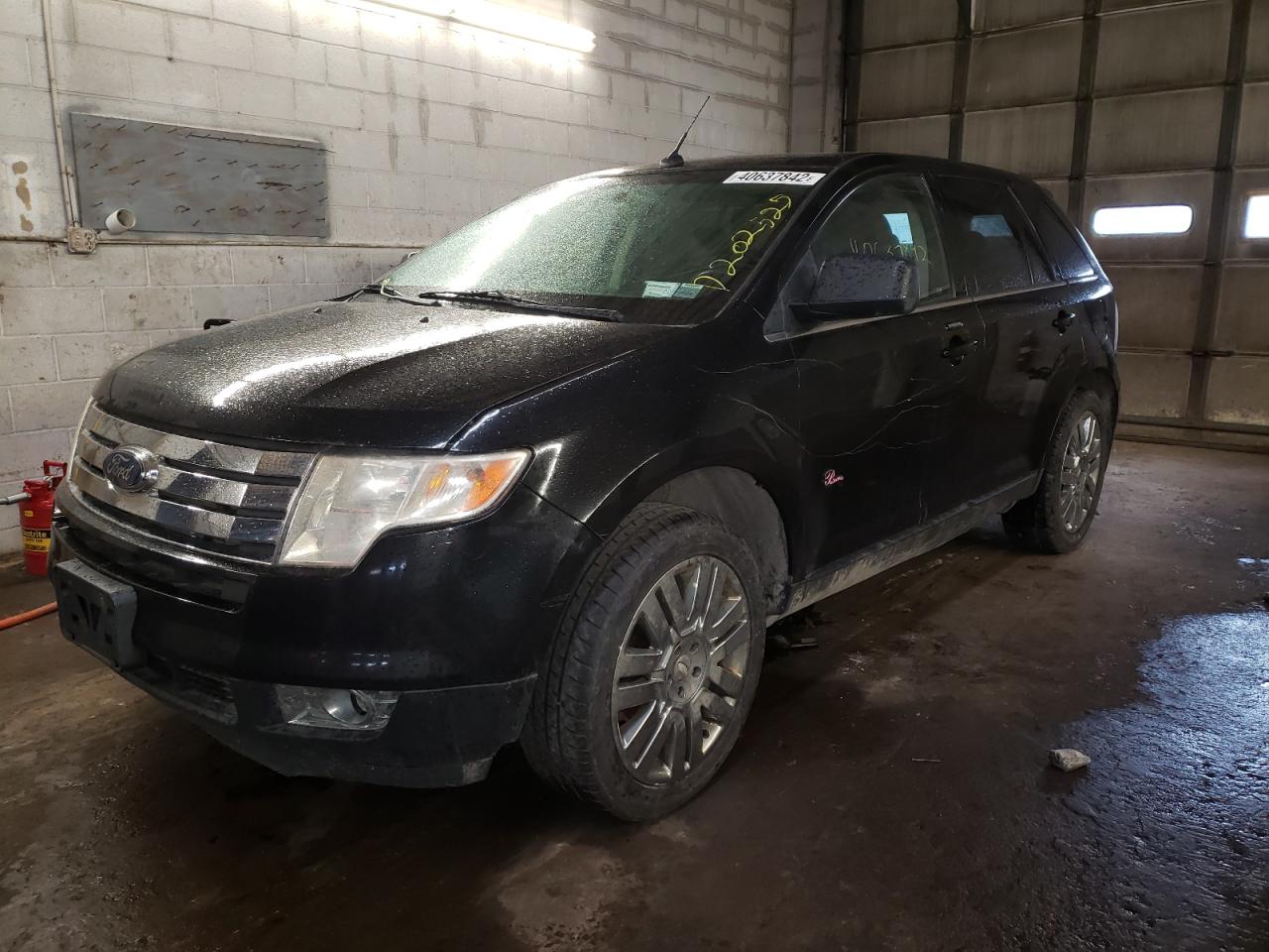 Photo 2 from auction – 2010 FORD EDGE LIMIT with VIN 2FMDK4KC9ABA05025