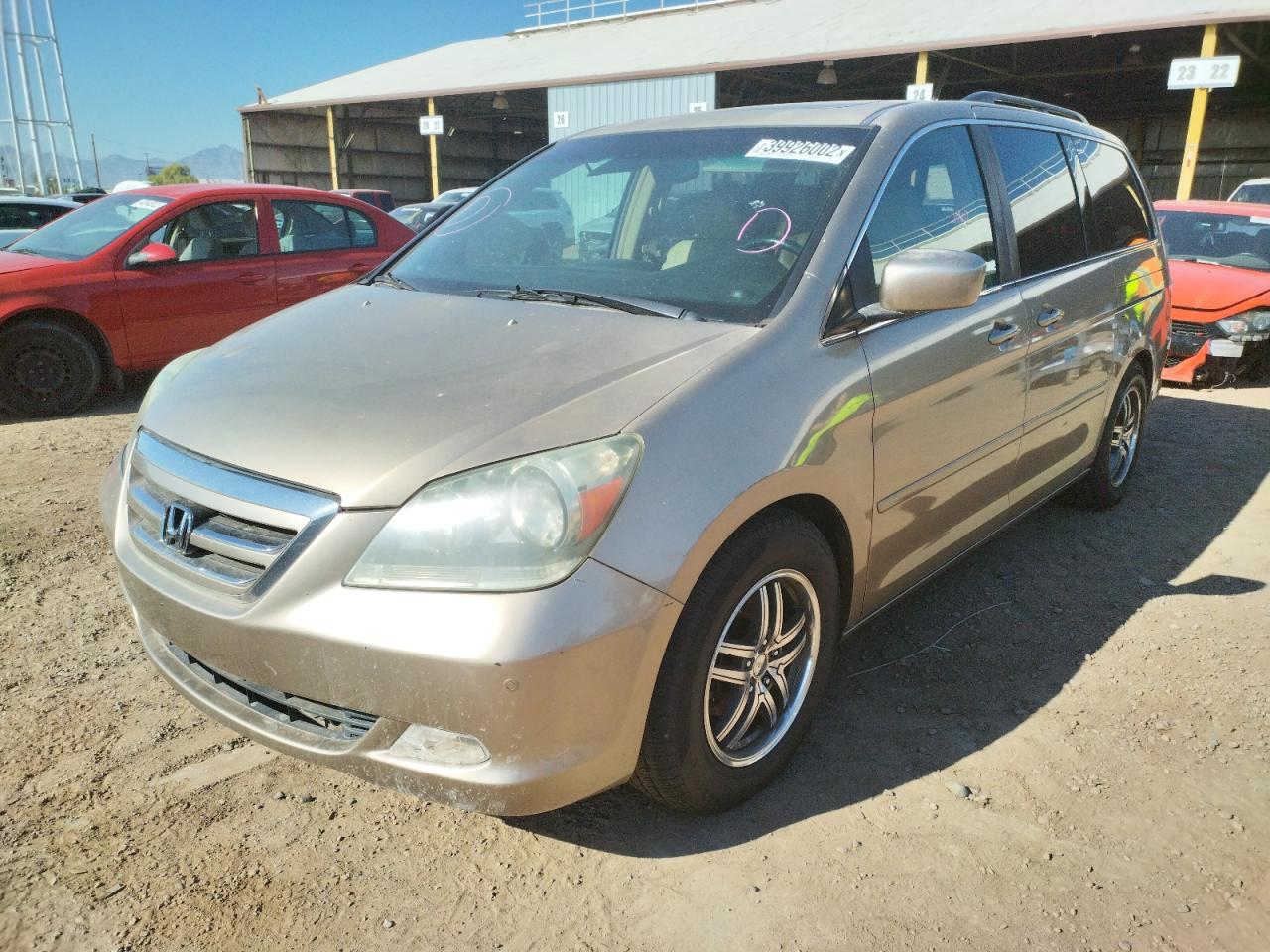 Photo 2 from auction – 2005 HONDA ODYSSEY with VIN 5FNRL38825B037313