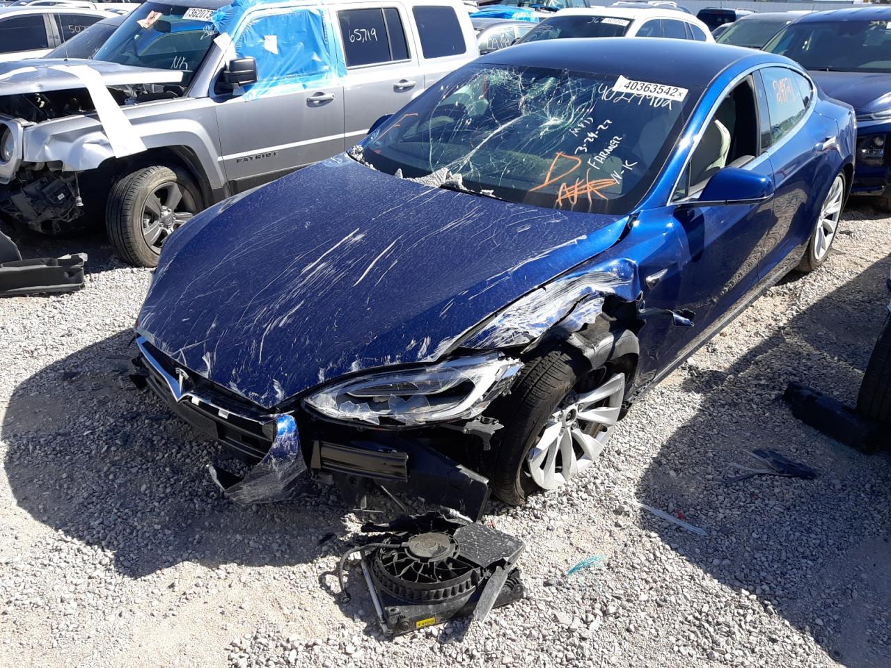 Photo 2 from auction – 2019 TESLA MODEL S with VIN 5YJSA1E21KF335701