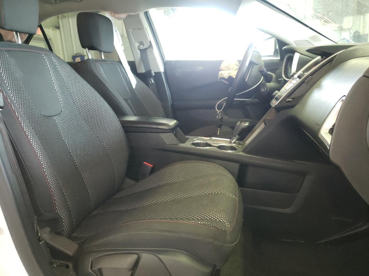 Photo 5 from auction – 2017 CHEVROLET EQUINOX LT with VIN 2GNALCEKXH6227424