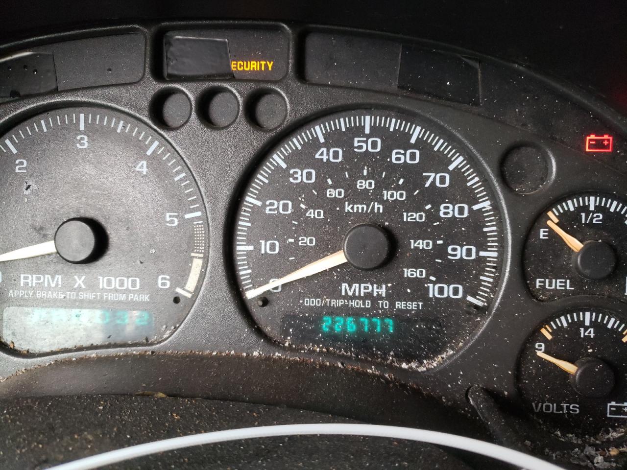 Photo 8 from auction – 2001 CHEVROLET BLAZER with VIN 1GNCS18W81K259838