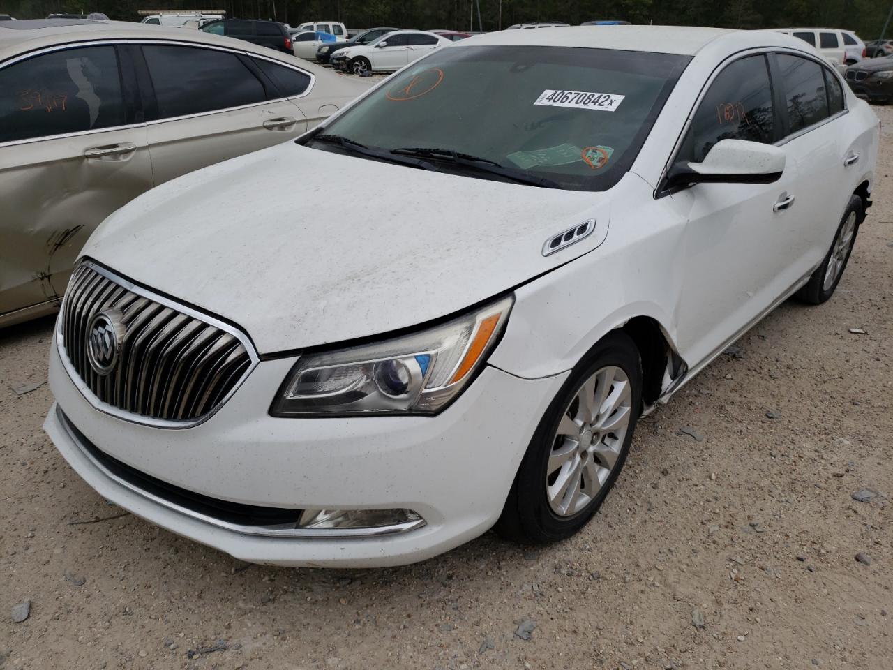 Photo 2 from auction – 2014 BUICK LACROSSE with VIN 1G4GA5GR0EF155998