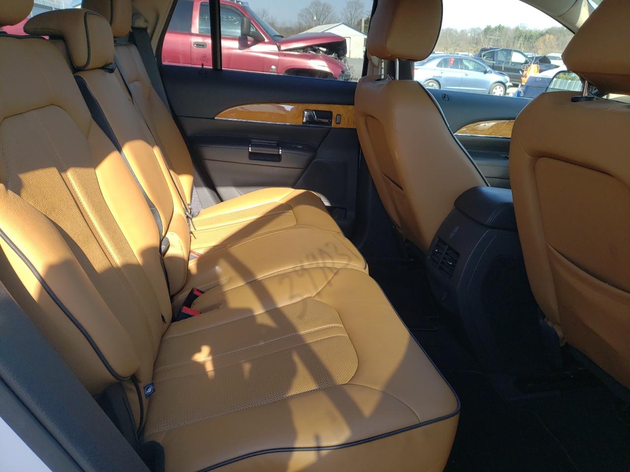 Photo 6 from auction – 2013 LINCOLN MKX with VIN 2LMDJ6JK7DBL47363