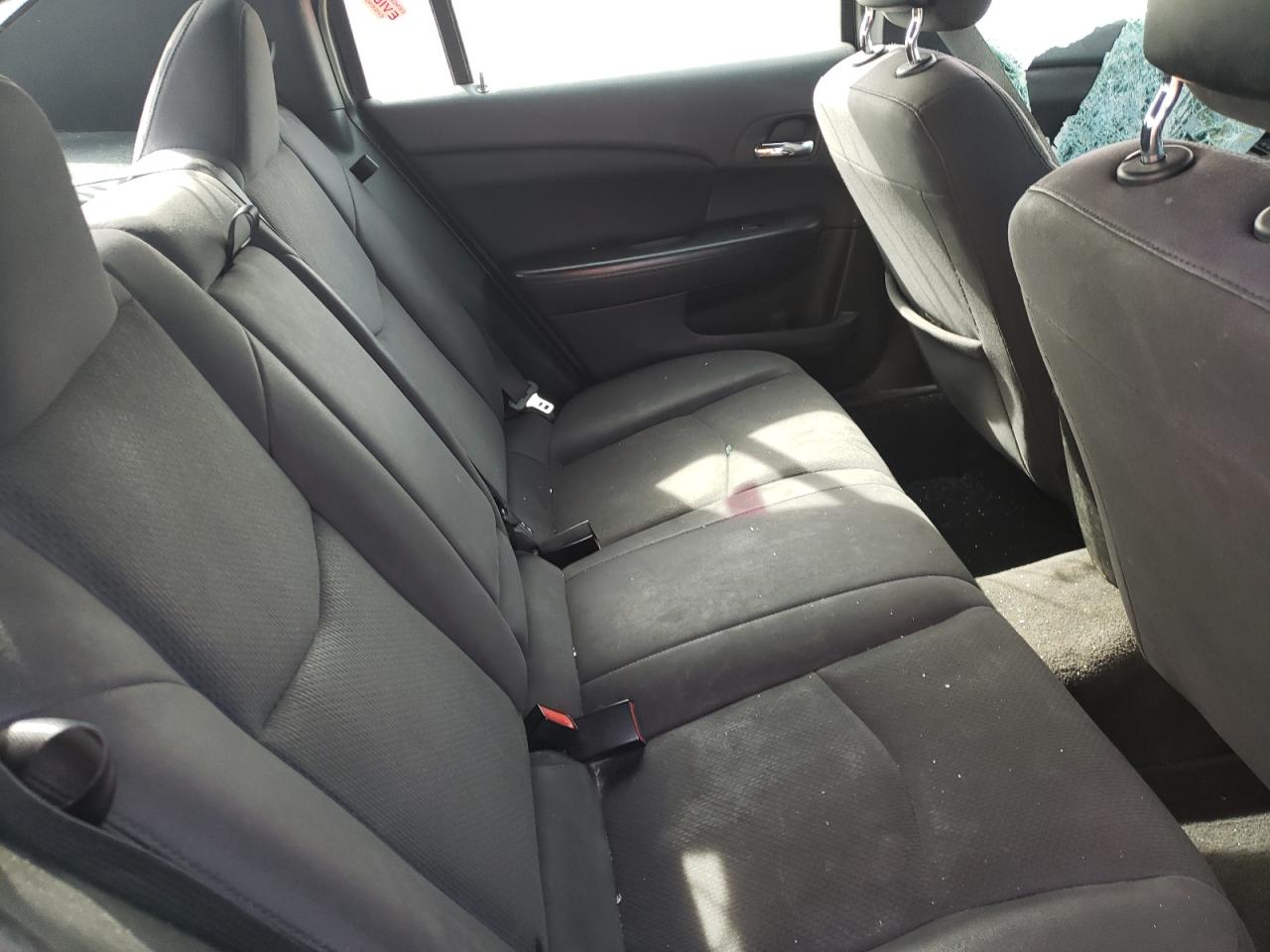 Photo 6 from auction – 2014 CHRYSLER 200 LX with VIN 1C3CCBAB6EN170393
