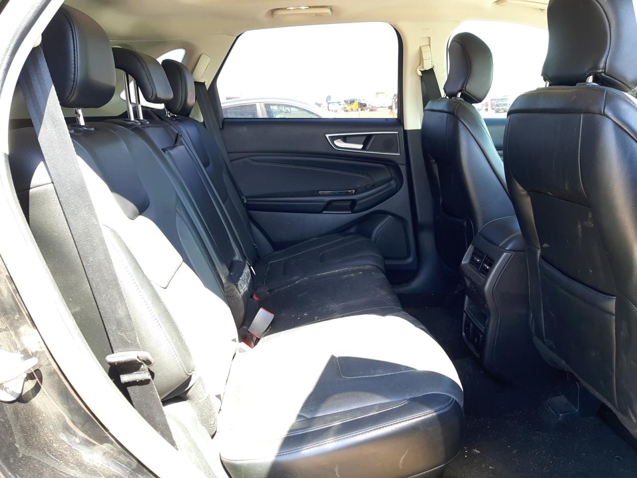 Photo 6 from auction – 2017 FORD EDGE TITAN with VIN 2FMPK4K94HBC03362