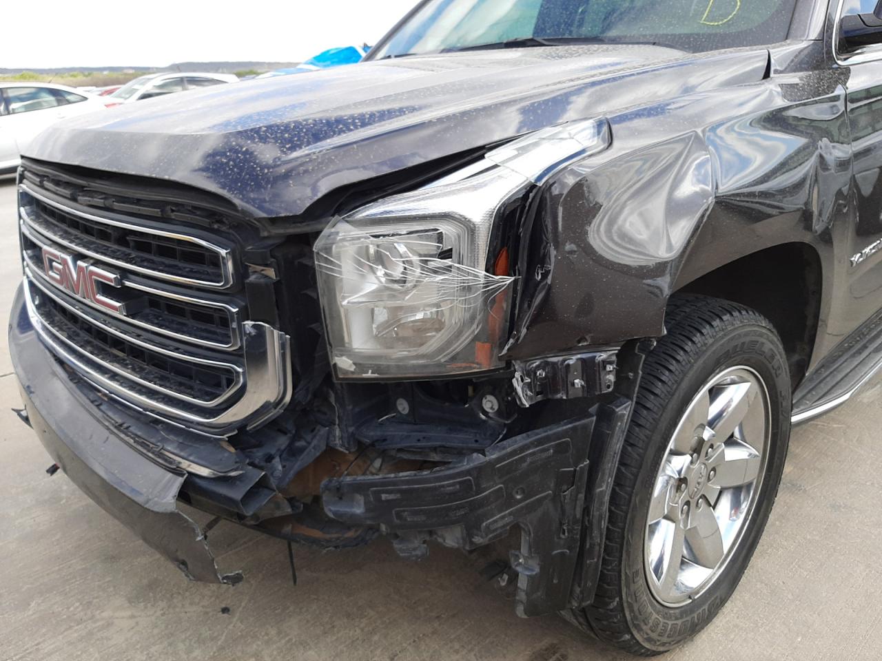 Photo 9 from auction – 2016 GMC YUKON SLT with VIN 1GKS1BKC1GR140674