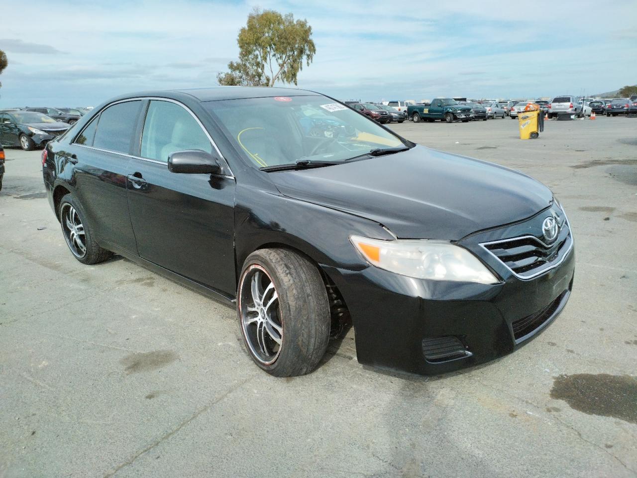 TOYOTA CAMRY BASE 2011 with VIN 4T1BF3EK7BU134367 - Photo from auction