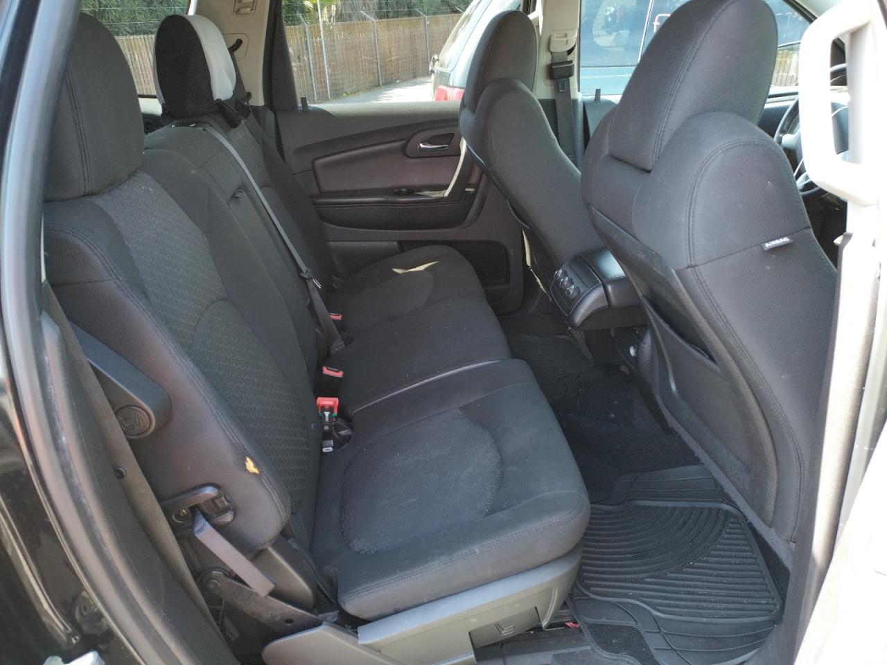 Photo 6 from auction – 2012 CHEVROLET TRAVERSE L with VIN 1GNKRGED2CJ244614