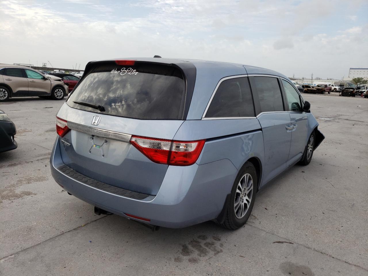 Photo 4 from auction – 2013 HONDA ODYSSEY EX with VIN 5FNRL5H67DB069375