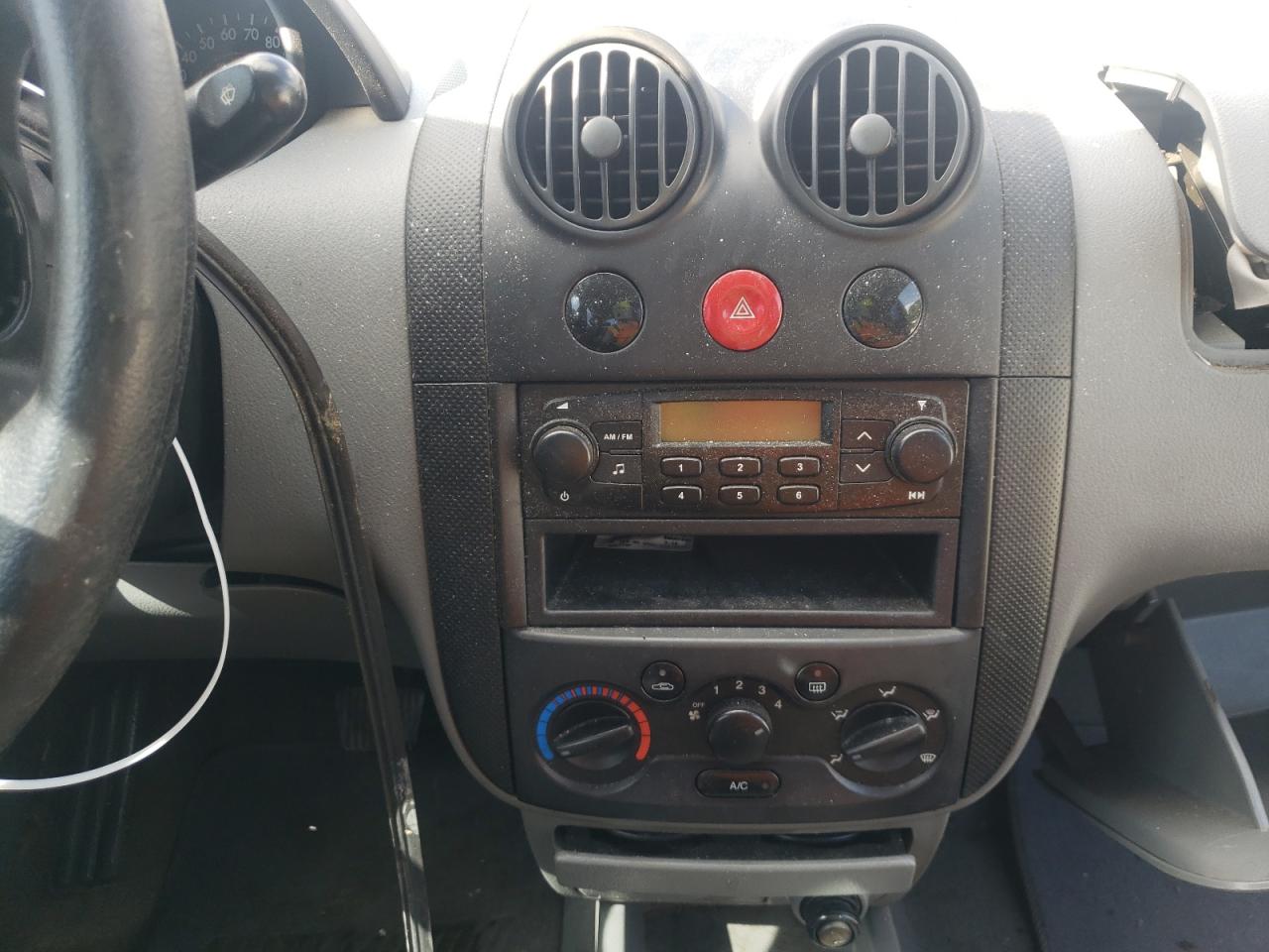 Photo 9 from auction – 2005 CHEVROLET AVEO BASE with VIN KL1TD52655B349383