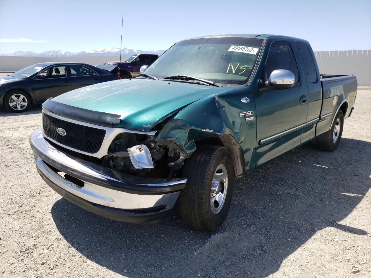 Photo 2 from auction – 1998 FORD F150 with VIN 1FTZX1769WKC00004