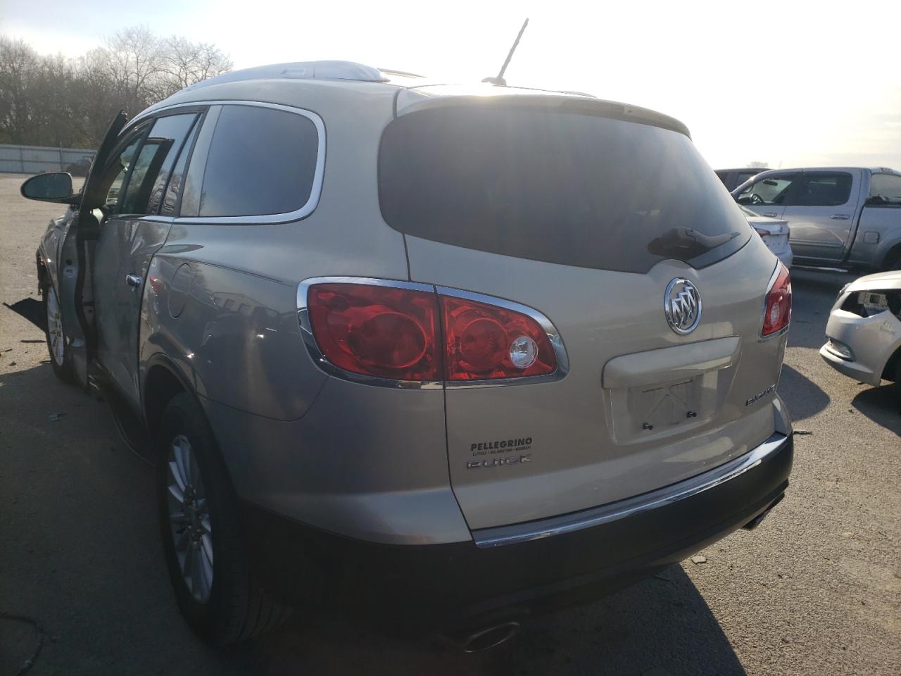 Photo 3 from auction – 2010 BUICK ENCLAVE CX with VIN 5GALRAED1AJ144349