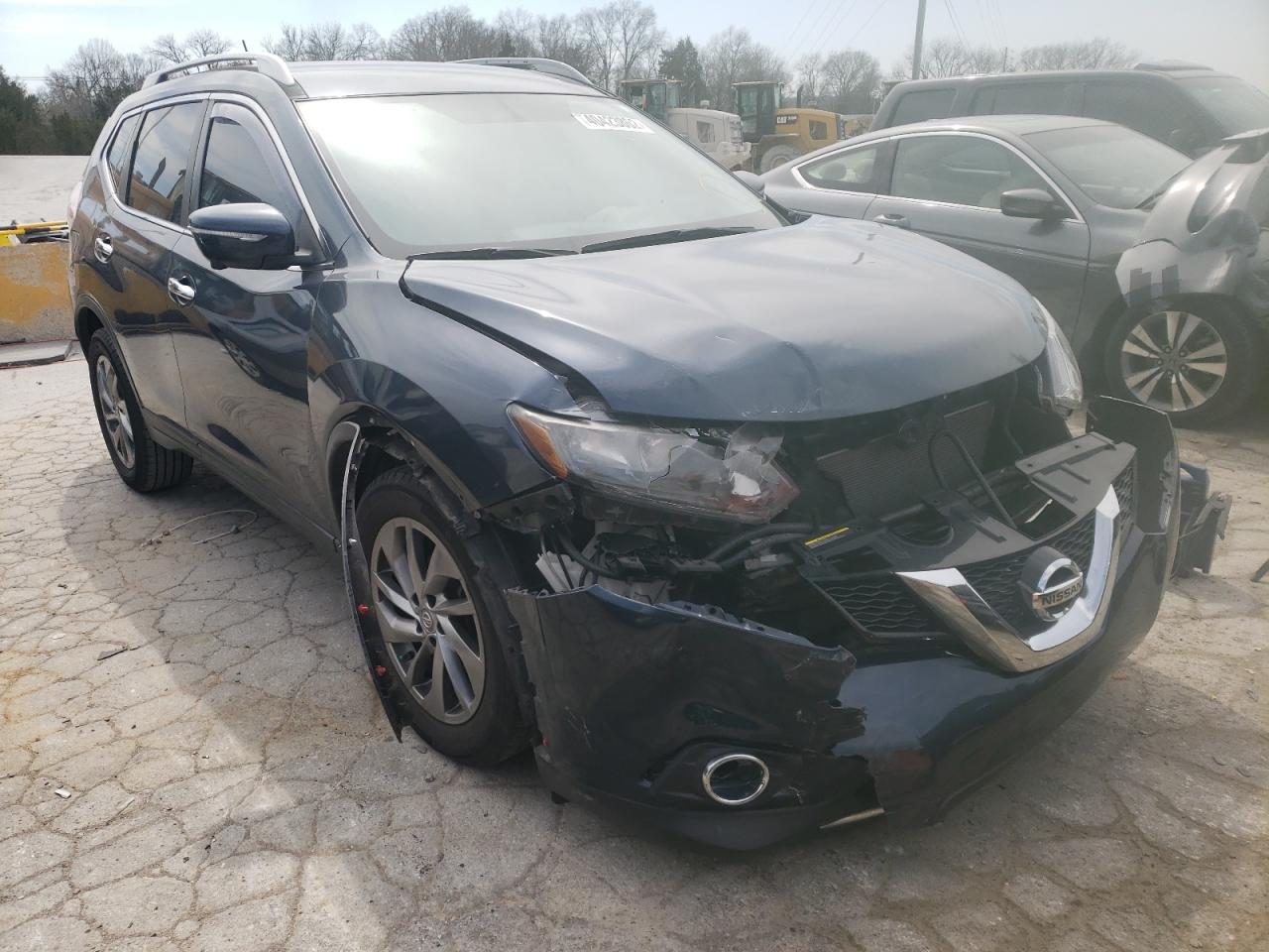 NISSAN ROGUE S 2015 with VIN 5N1AT2MT7FC895727 - Photo from auction