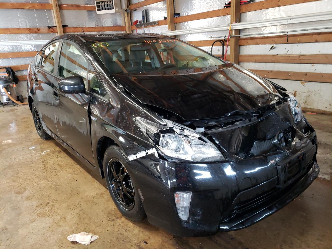 TOYOTA PRIUS 2015 with VIN JTDKN3DUXF1955187 - Photo from auction