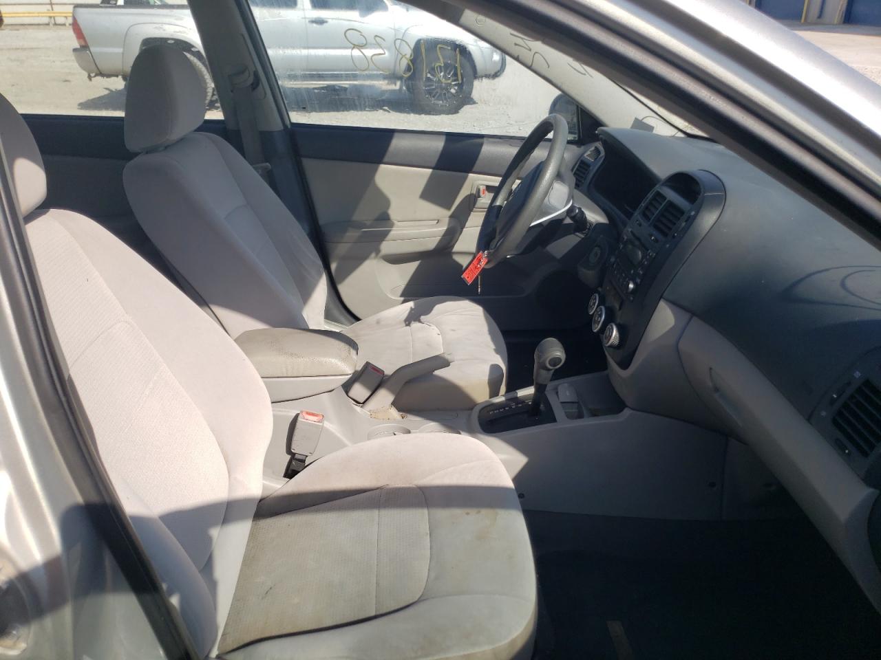 Zdjęcie 5 z aukcji – 2009 KIA SPECTRA EX z VIN KNAFE221195620544