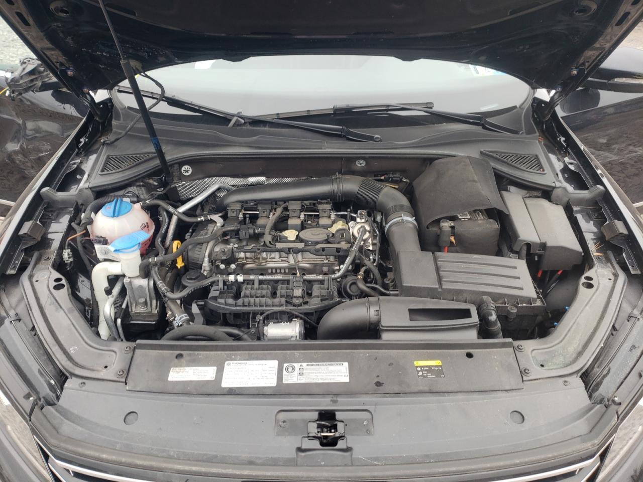 Photo 7 from auction – 2017 VOLKSWAGEN PASSAT SE with VIN 1VWBT7A35HC033553