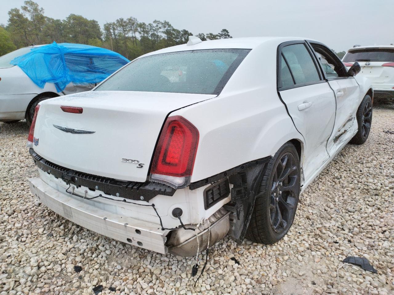 Photo 4 from auction – 2019 CHRYSLER 300 S with VIN 2C3CCABG6KH618107