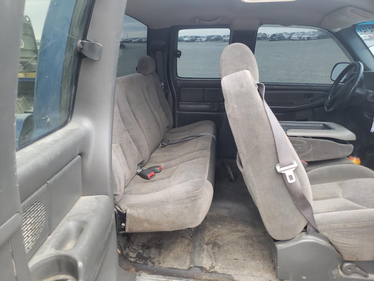 Photo 6 from auction – 2004 CHEVROLET SILVERADO with VIN 2GCEC19T741249194