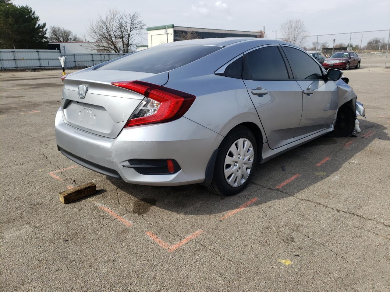 Photo 4 from auction – 2017 HONDA CIVIC LX with VIN 19XFC2F59HE049510
