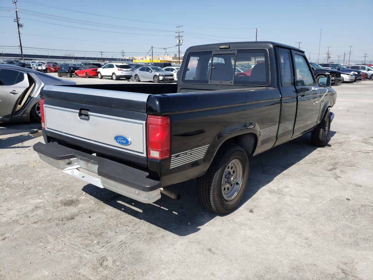 Photo 4 from auction – 1992 FORD RANGER SUP with VIN 1FTCR14X3NTA08597