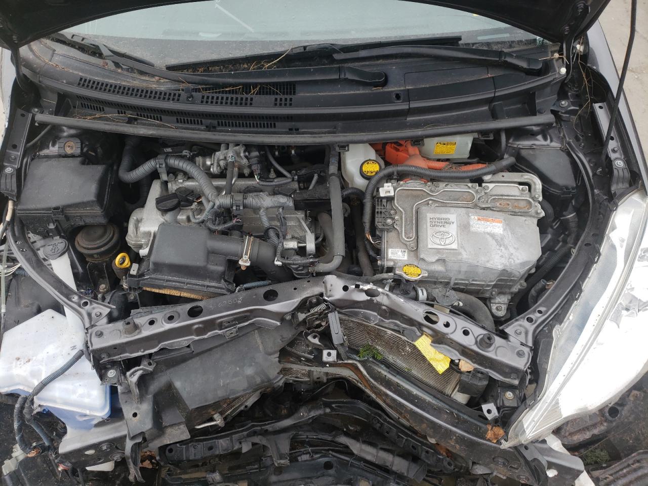 Photo 7 from auction – 2014 TOYOTA PRIUS C with VIN JTDKDTB37E1566048