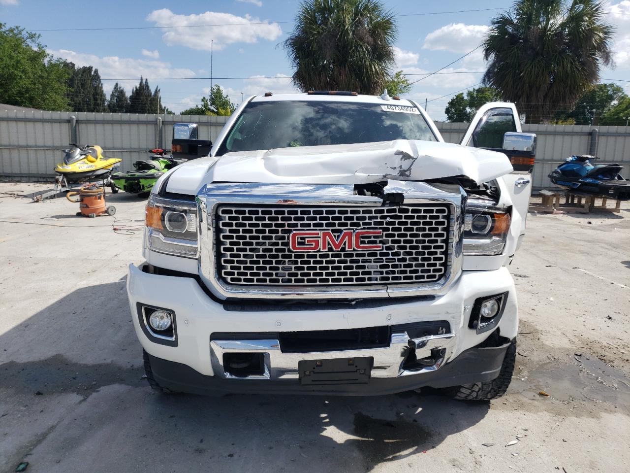 Photo 7 from auction – 2015 GMC SIERRA K35 with VIN 1GT424E82FF656806