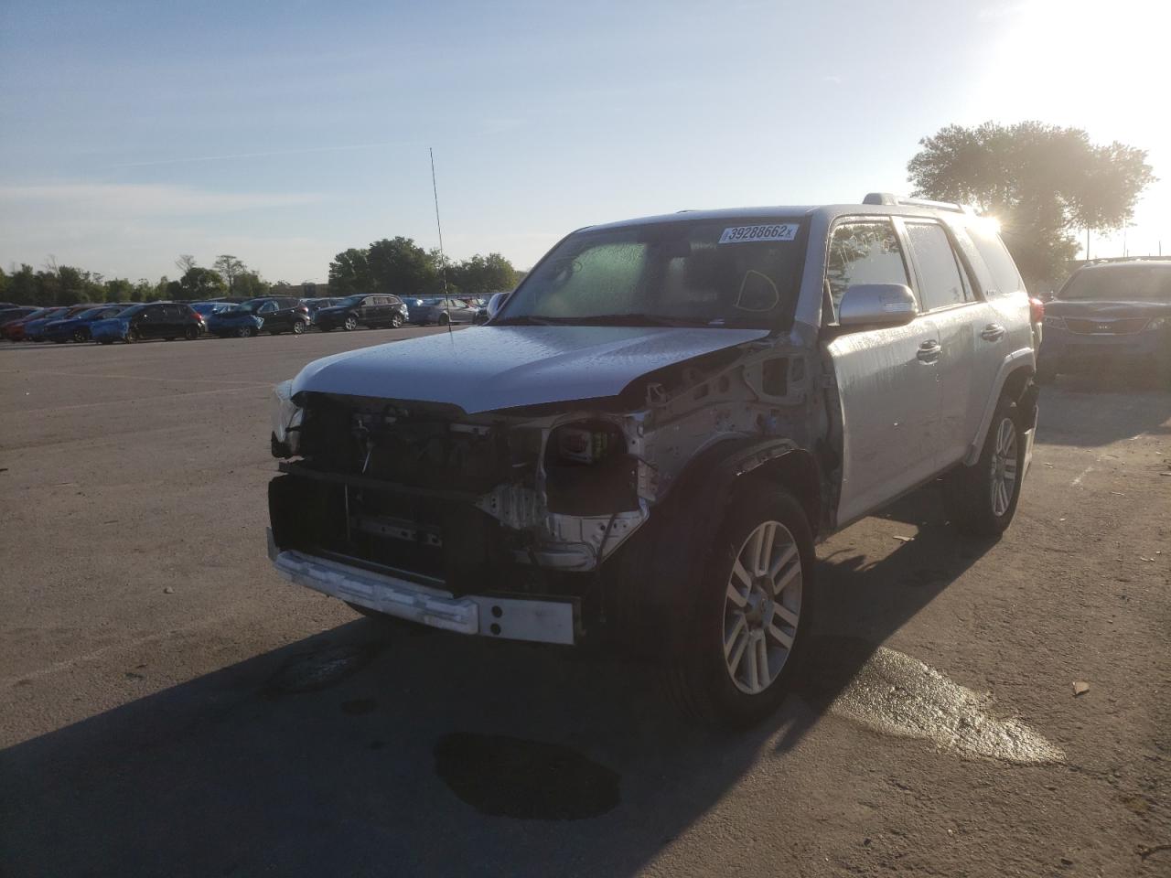Photo 2 from auction – 2013 TOYOTA 4RUNNER SR with VIN JTEZU5JR3D5053298