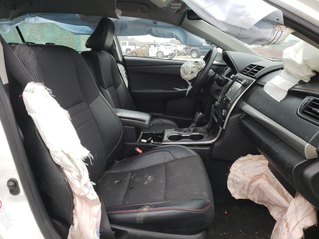 Photo 5 from auction – 2017 TOYOTA CAMRY LE with VIN 4T1BF1FKXHU422489