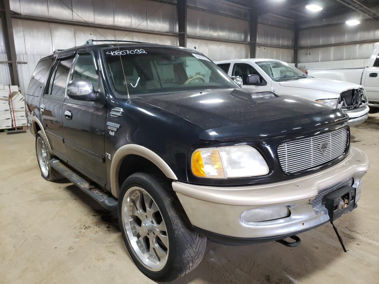 FORD EXPEDITION 1998 with VIN 1FMFU18L1WLA05245 - Photo from auction