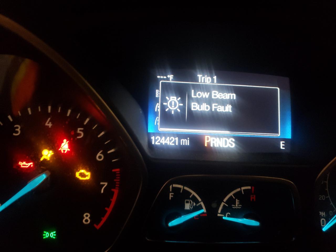 Photo 8 from auction – 2017 FORD ESCAPE S with VIN 1FMCU0F78HUB57331