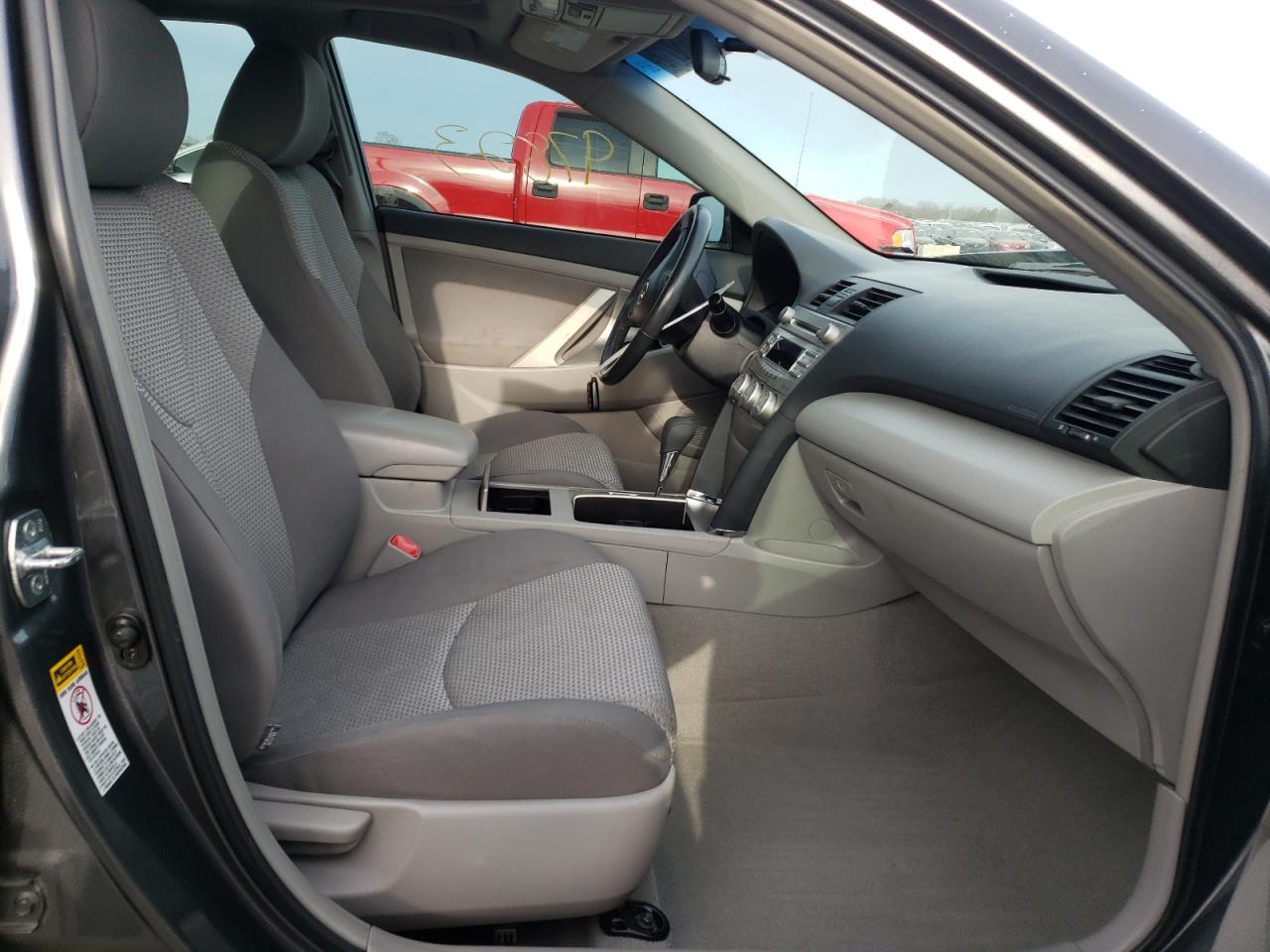 Foto 5 de la subasta – 2011 TOYOTA CAMRY BASE con VIN 4T1BF3EK3BU640388