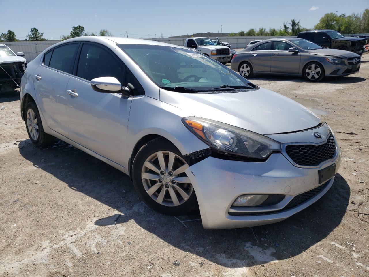 KIA FORTE EX 2014 with VIN KNAFX4A86E5085449 - Photo from auction