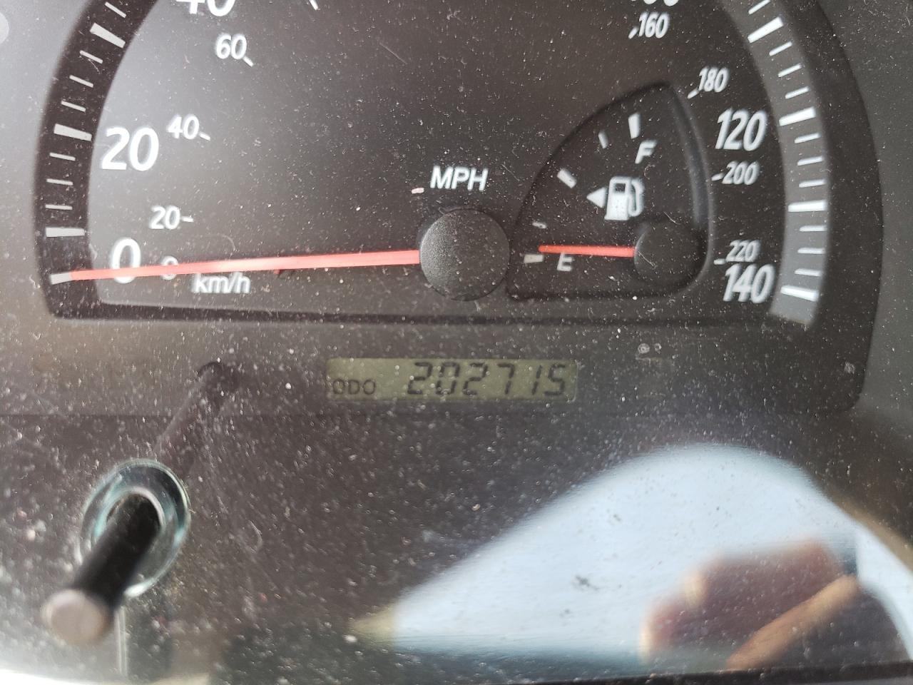 Photo 8 from auction – 2003 TOYOTA CAMRY LE with VIN 4T1BF32K73U042648