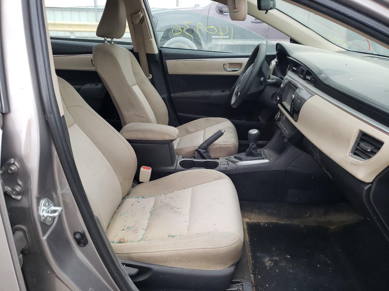 Photo 5 from auction – 2015 TOYOTA COROLLA L with VIN 2T1BURHE1FC399159