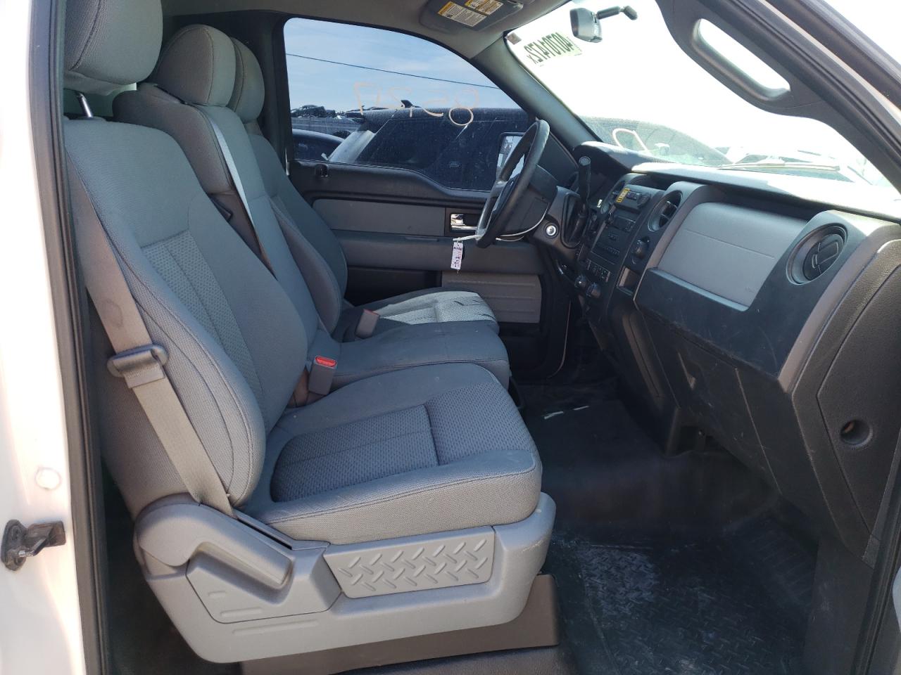 Photo 5 from auction – 2014 FORD F150 with VIN 1FTMF1CM6EKD82728