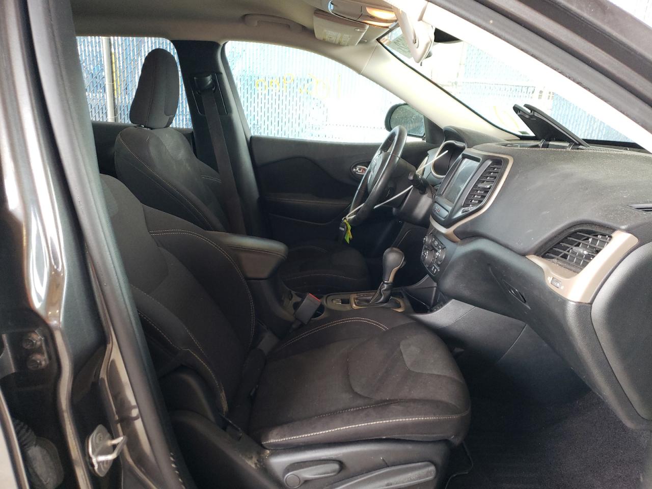 Photo 5 from auction – 2016 JEEP CHEROKEE L with VIN 1C4PJLCS2GW190143