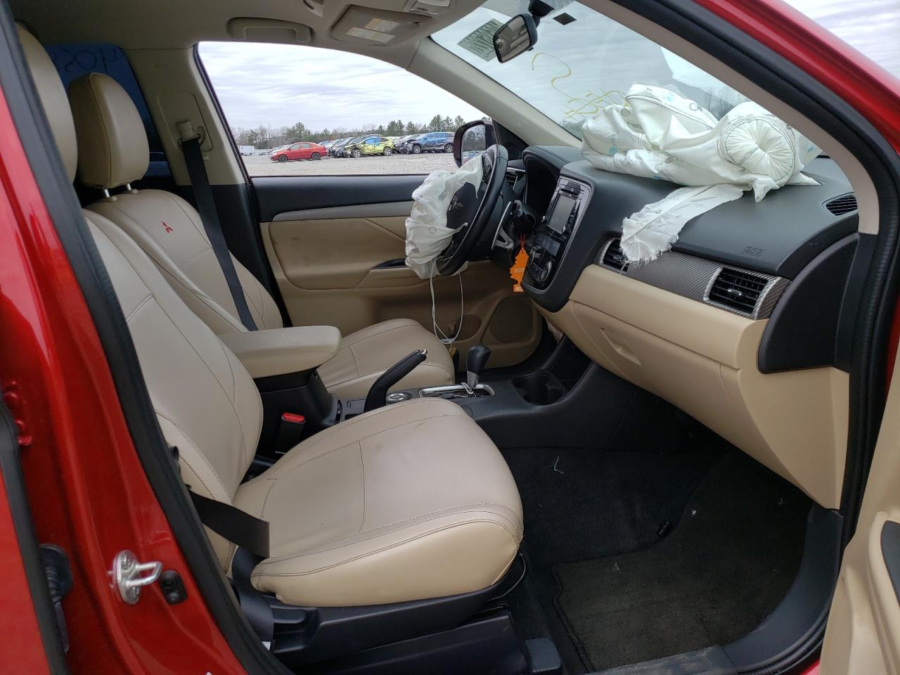 Photo 5 from auction – 2016 MITSUBISHI OUTLANDER with VIN JA4JZ4AX8GZ012412