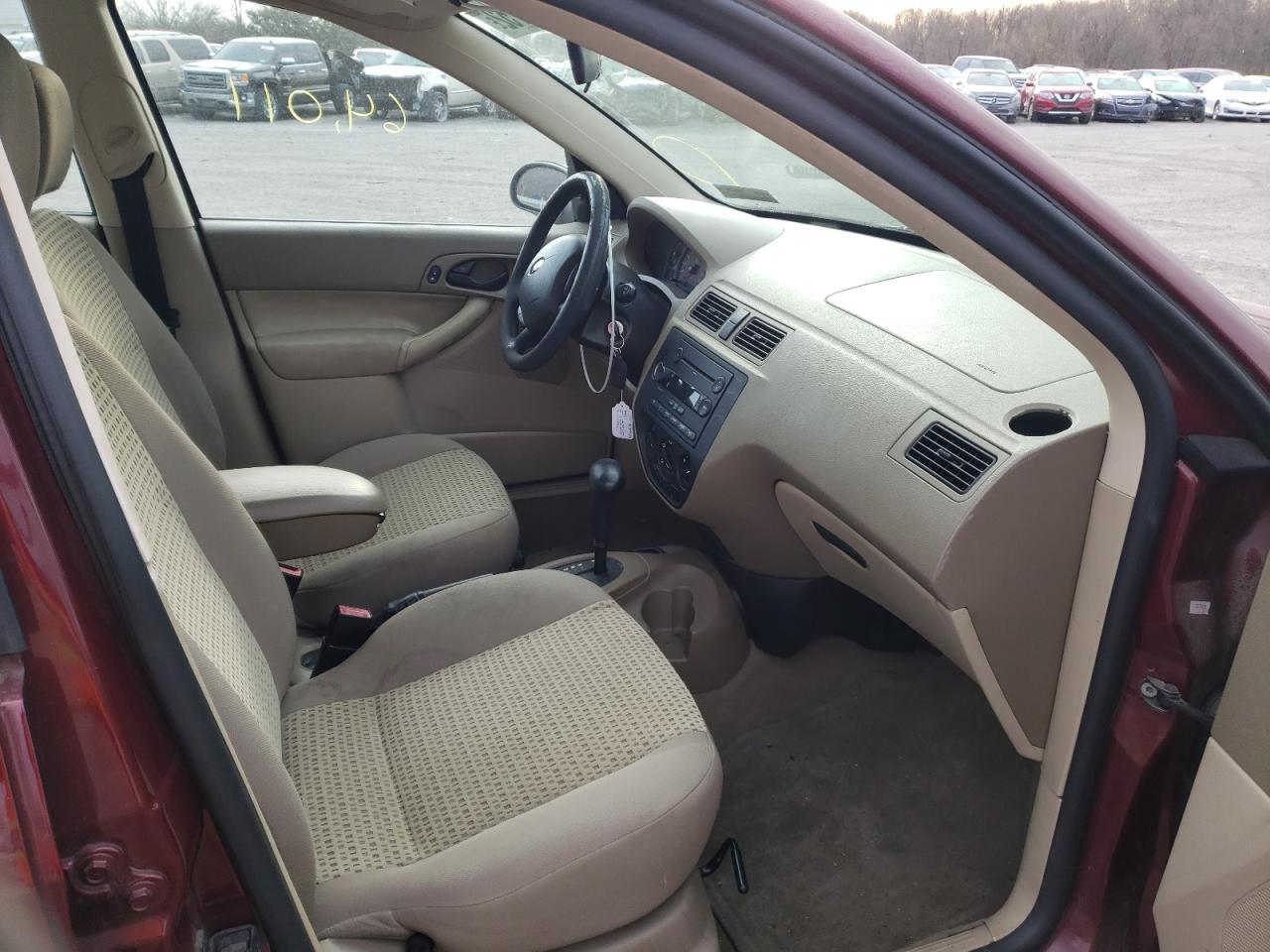 Photo 5 from auction – 2007 FORD FOCUS ZX4 with VIN 1FAFP34N77W329949