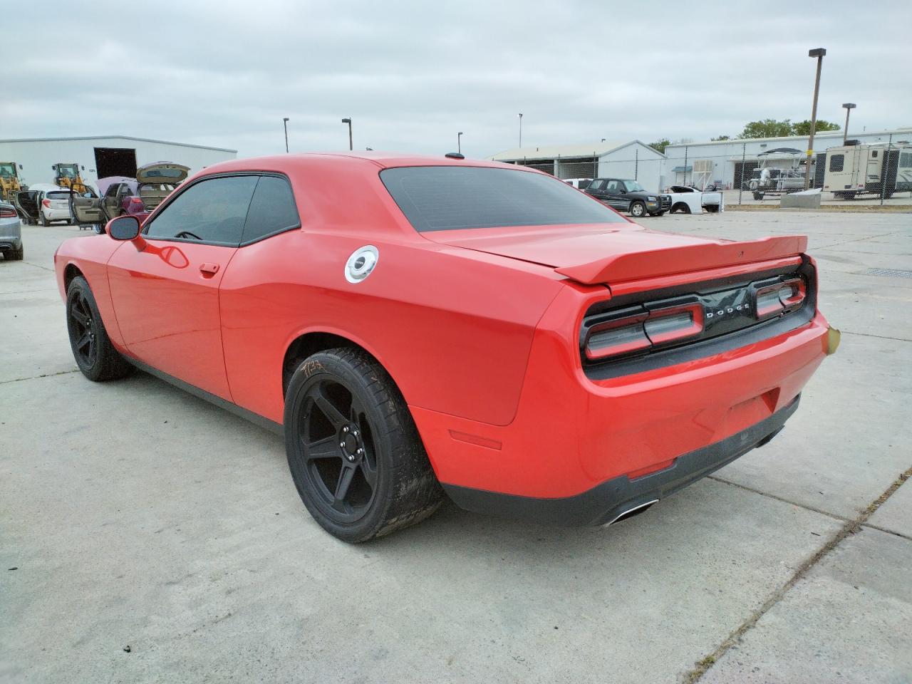 Photo 3 from auction – 2018 DODGE CHALLENGER with VIN 2C3CDZAG8JH228055